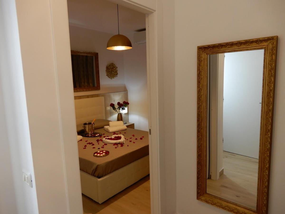 Caserta Royale Suite Exterior foto